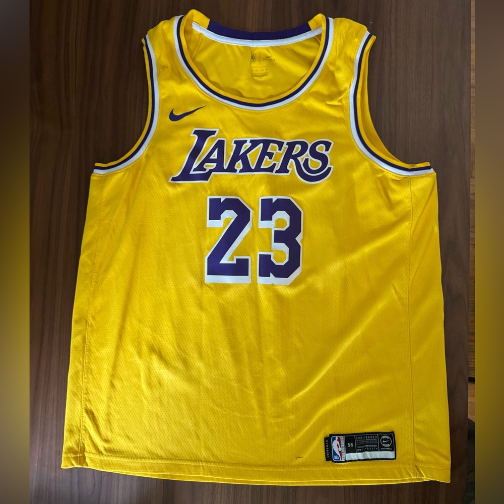 Nike Dri-Fit NBA Los Angeles Lakers LeBron James Yellow Jersey Size XXL
